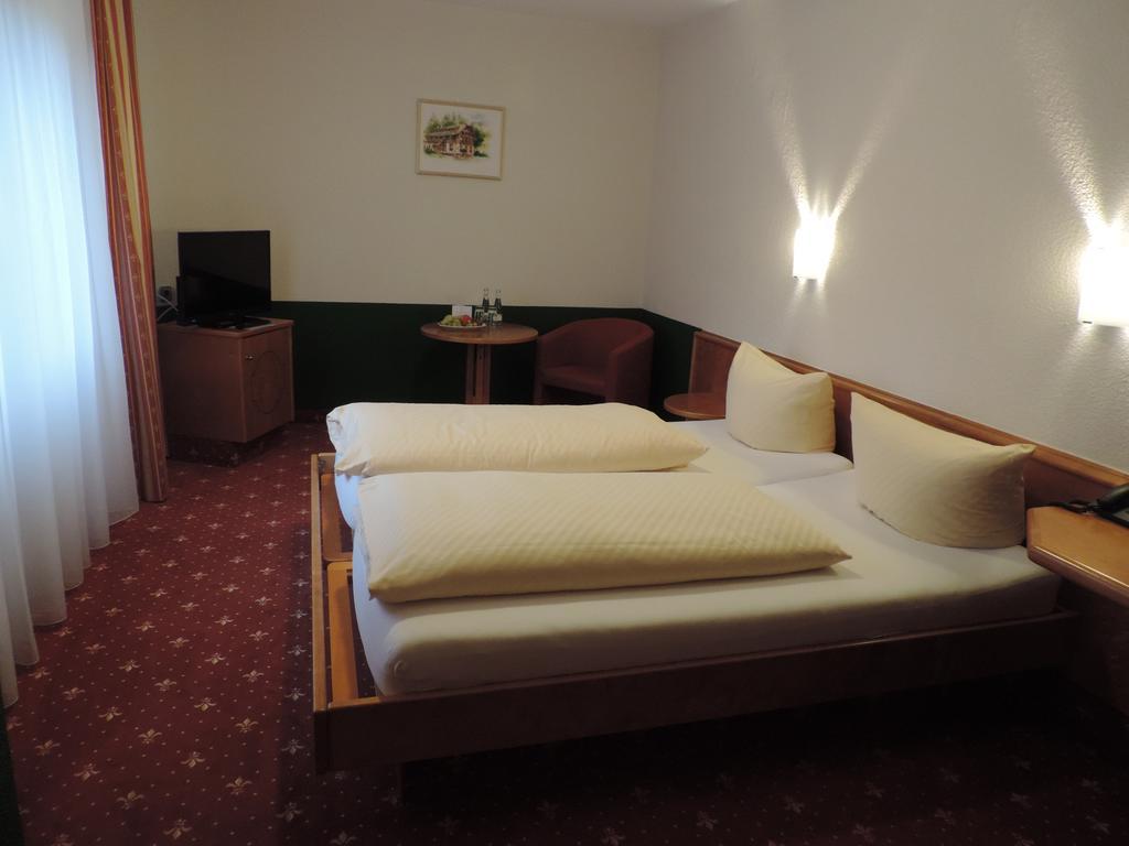 Waldhotel Forellenhof Baden-Bade Exterior foto