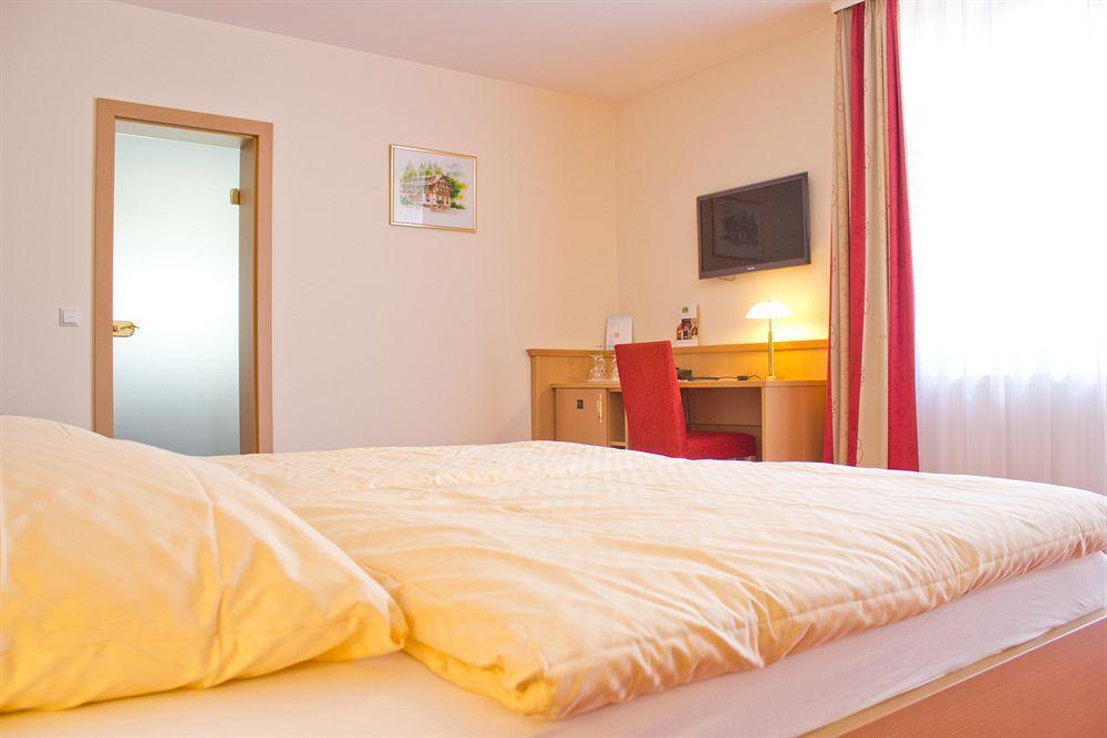 Waldhotel Forellenhof Baden-Bade Exterior foto