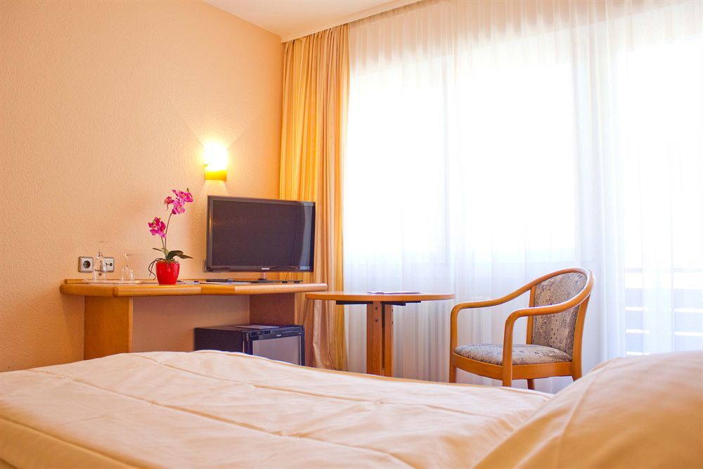 Waldhotel Forellenhof Baden-Bade Exterior foto