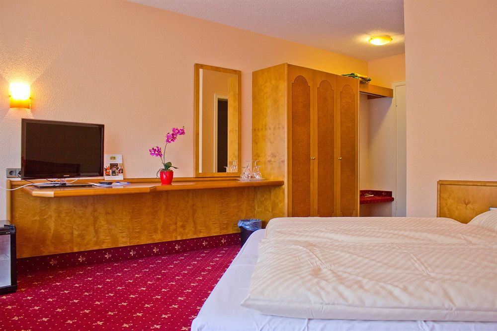 Waldhotel Forellenhof Baden-Bade Exterior foto