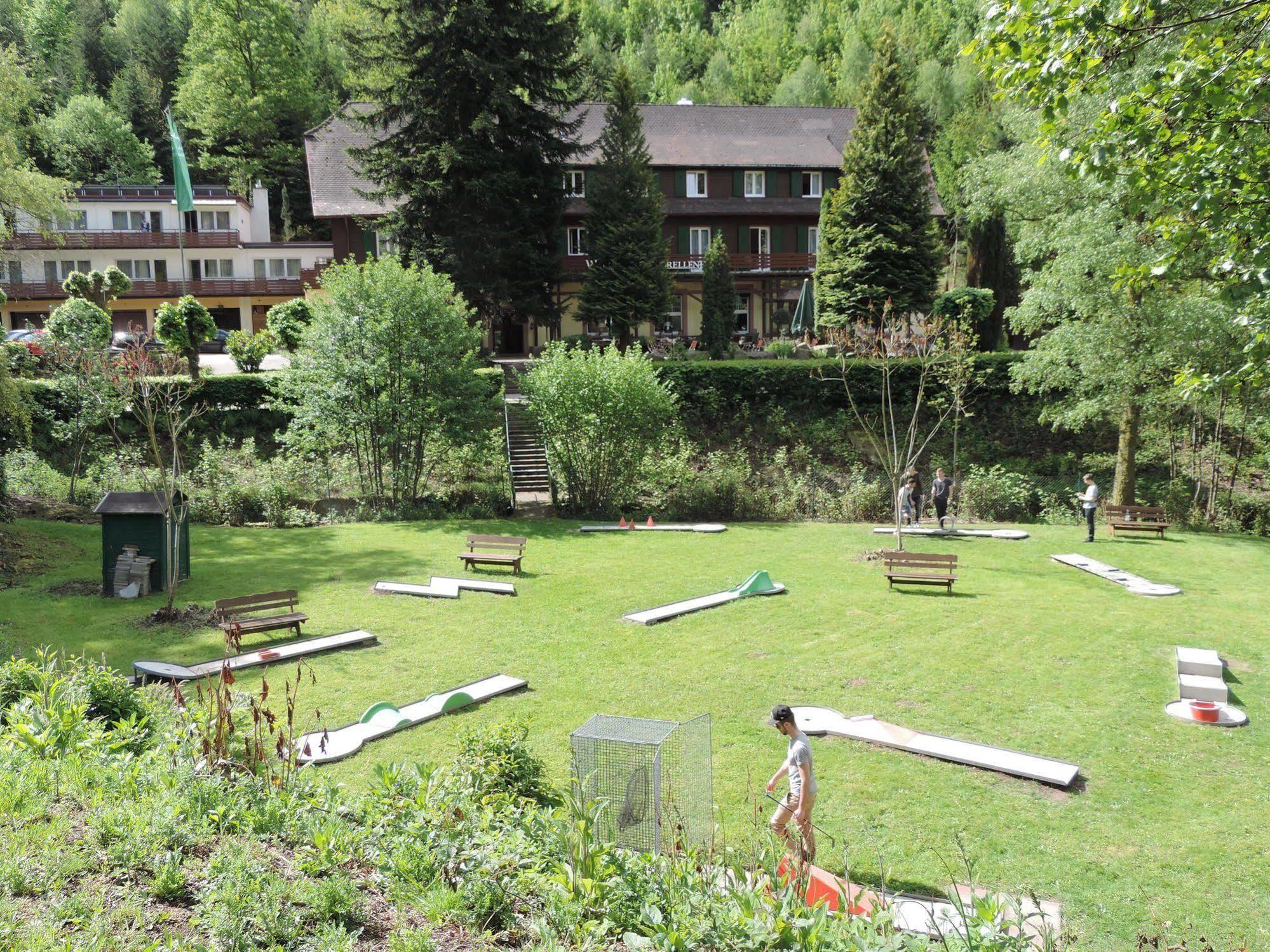 Waldhotel Forellenhof Baden-Bade Exterior foto