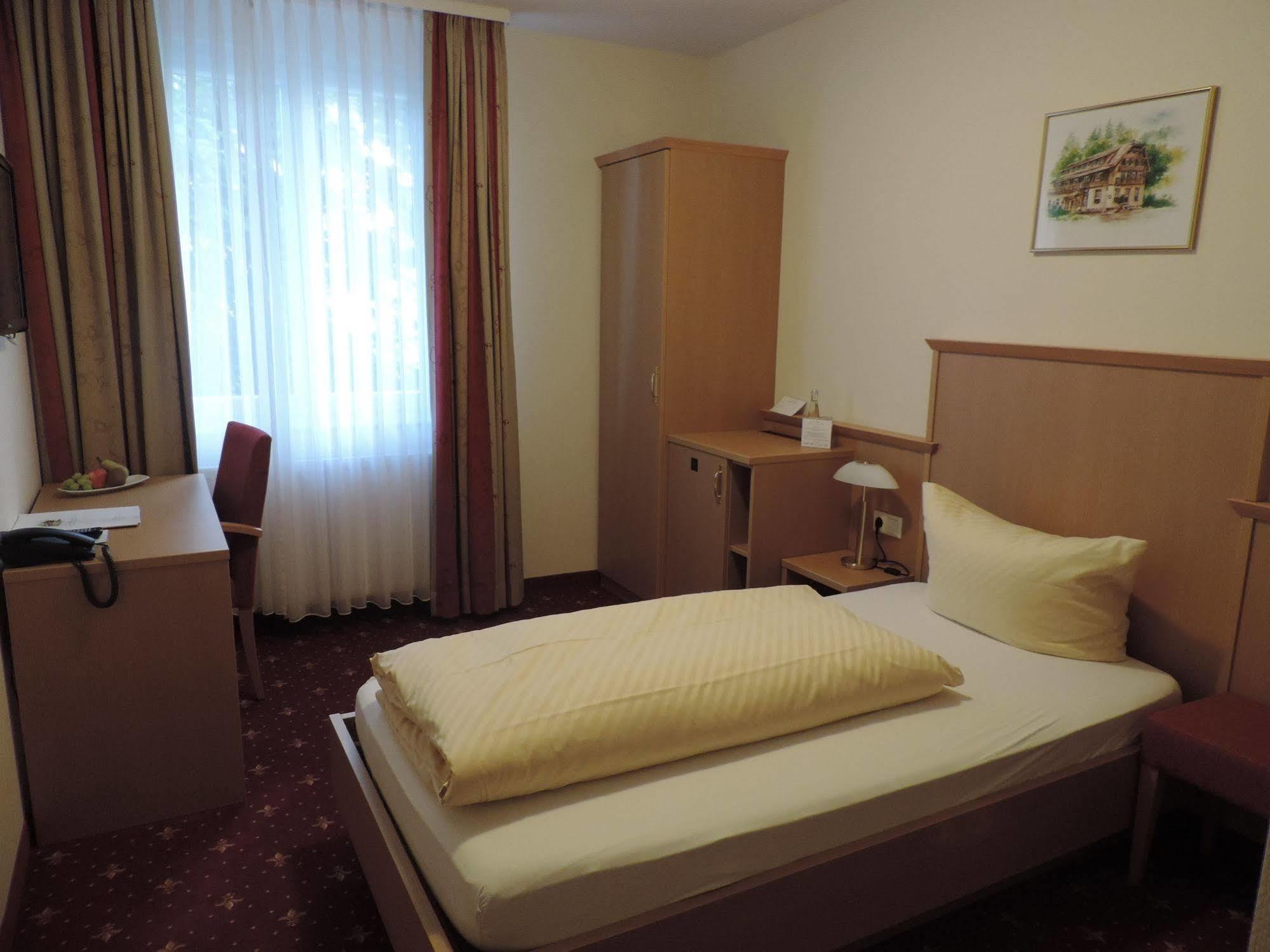 Waldhotel Forellenhof Baden-Bade Exterior foto
